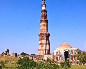 qutub minar image